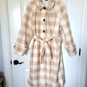 Women's peacoat, size XL, with a taupe/cream plaid